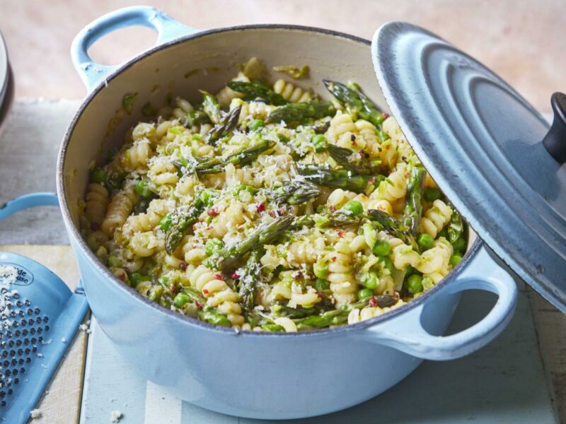 Asparagus pasta