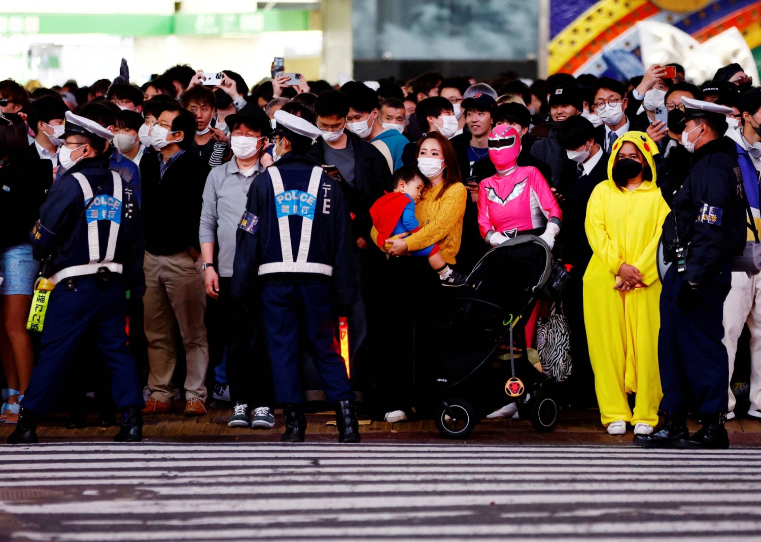 Tokyos Shibuya calls on foreign visitors not to have a disruptive Halloween